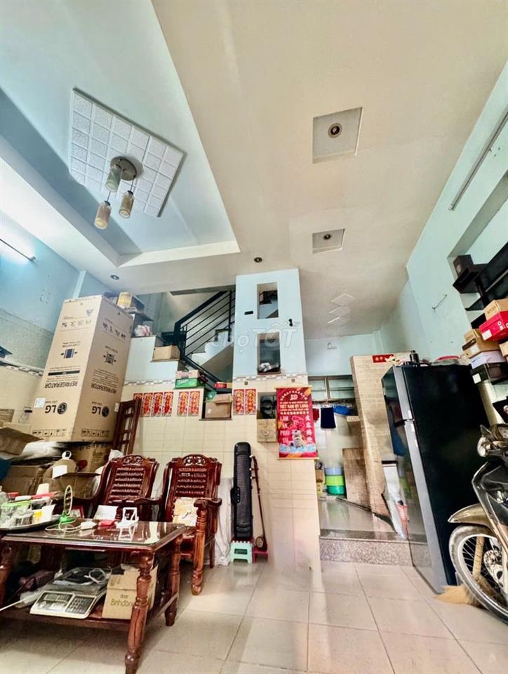 Nhà Bình Tân - 5,5m dài 7m 4 lầu 5PN ngay Tân Phú giá 3.4 tỉ - SHR