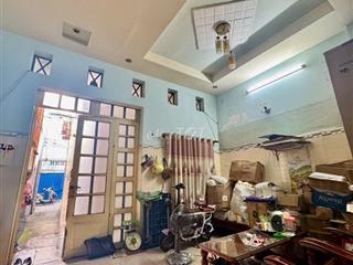 Nhà Bình Tân - 5,5m dài 7m 4 lầu 5PN ngay Tân Phú giá 3.4 tỉ - SHR