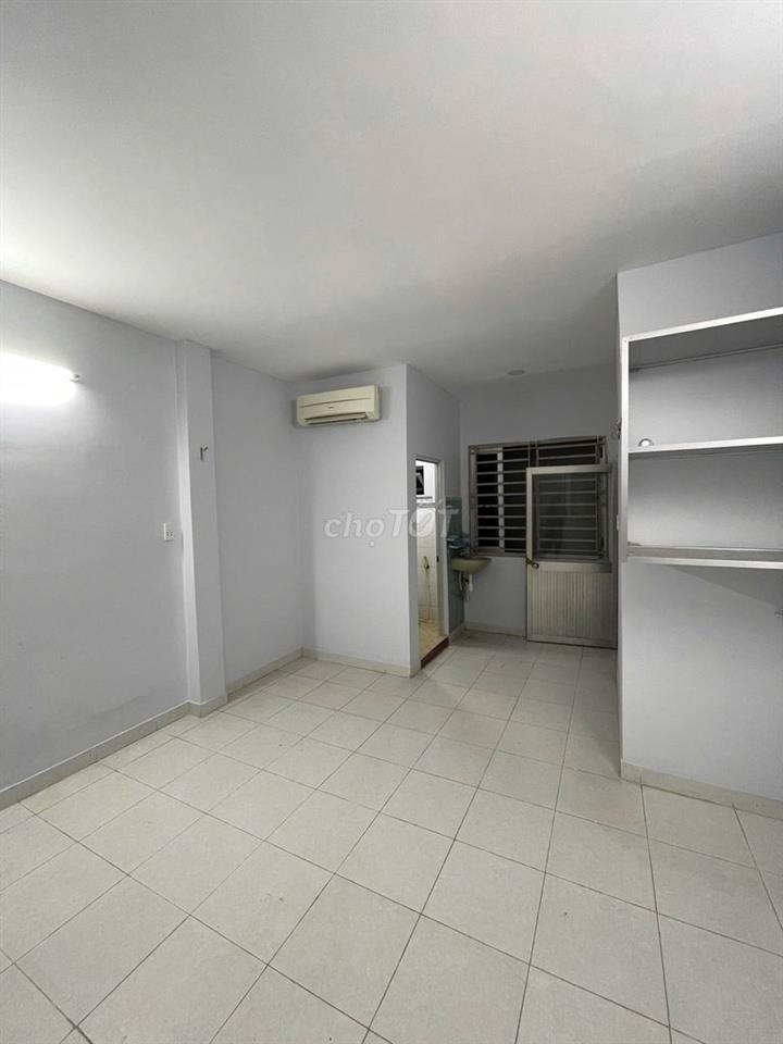 Nhà nguyên căn MTKD Nguyễn Hữu Dật 4x18 lửng đúc