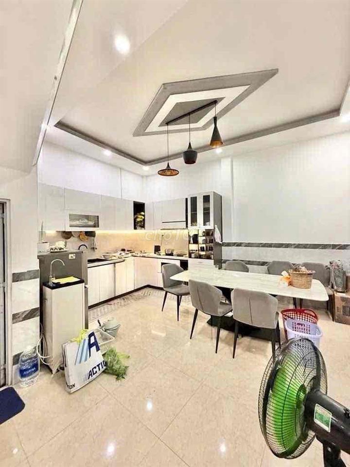 Nhà 2 tầng Tỉnh Lộ 10 giáp Bà Hom Q6, nở hậu 5.2m, 54m2, 3PN, giá 4ty3