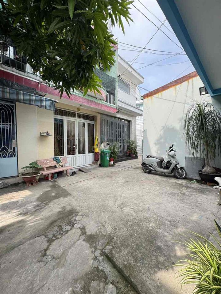 Bán nhà Tỉnh Lộ 10 giáp Bà Hom Q6, không lộ giới, hẻm xe hơi, 2ty8