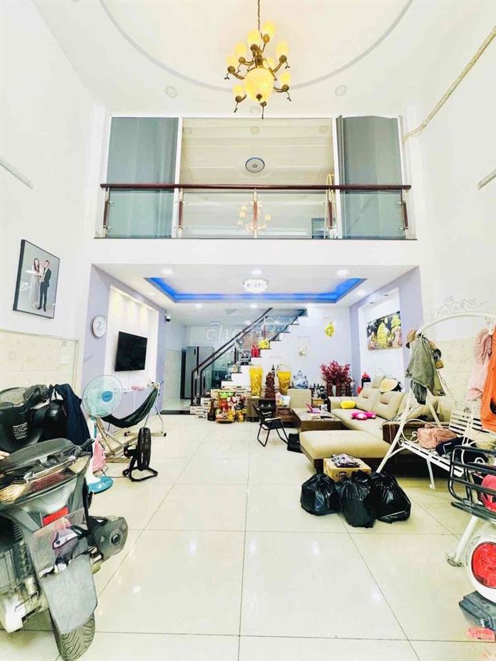 Hẻm nhựa 1/, 6m Trịnh Đình Trọng, Ngang 5.5m hiếm, 65m2, 3 tầng.