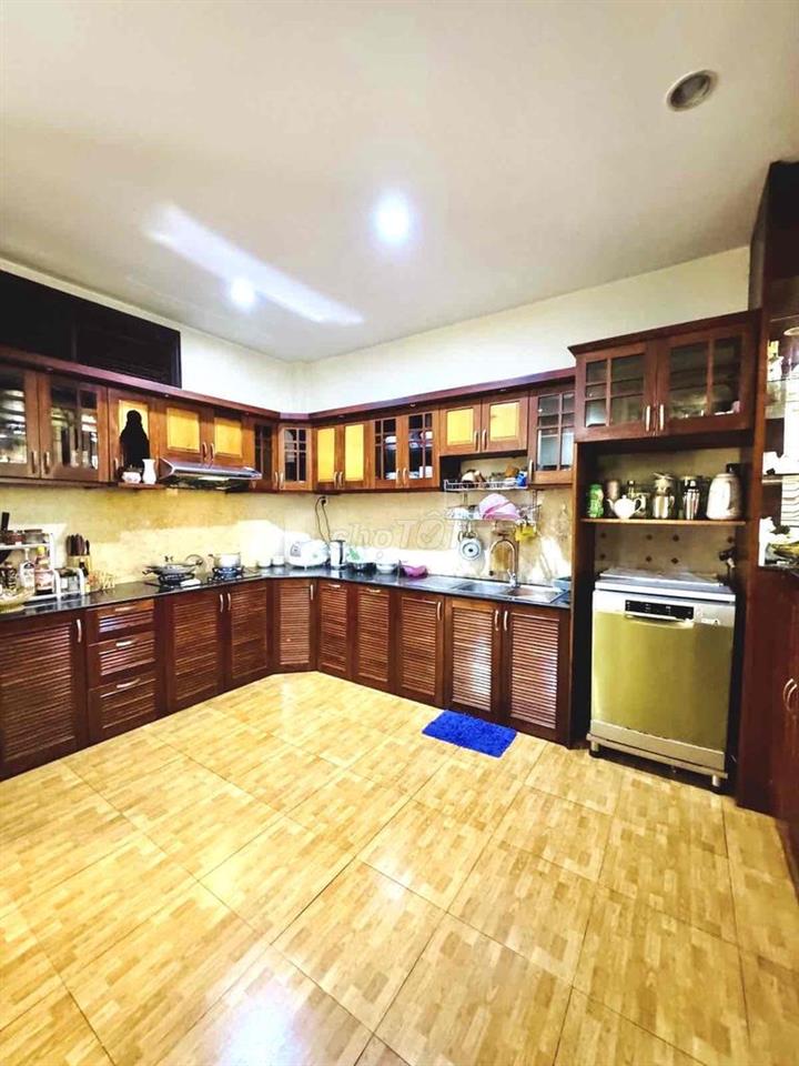 Biệt Thự, Ngang 8m, Thoại Ngọc Hầu, Tân Phú, 160m2, 3 Tầng, Chỉ 20 Tỷ