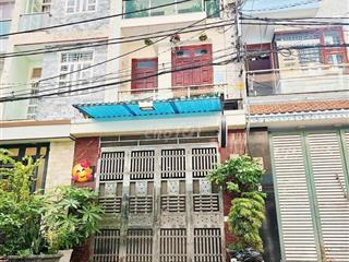 Nhà đẹp và sang, nội thất gỗ cao cấp. Khu an ninh, dân trí cao. Không