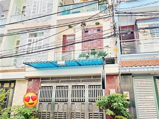 8 tỷ 050 triêu. NHÀ ĐẸP , NỘI THẤT GỖ CĂM XE và GÕ ĐỎ. KHÔNG NGẬP NƯỚC