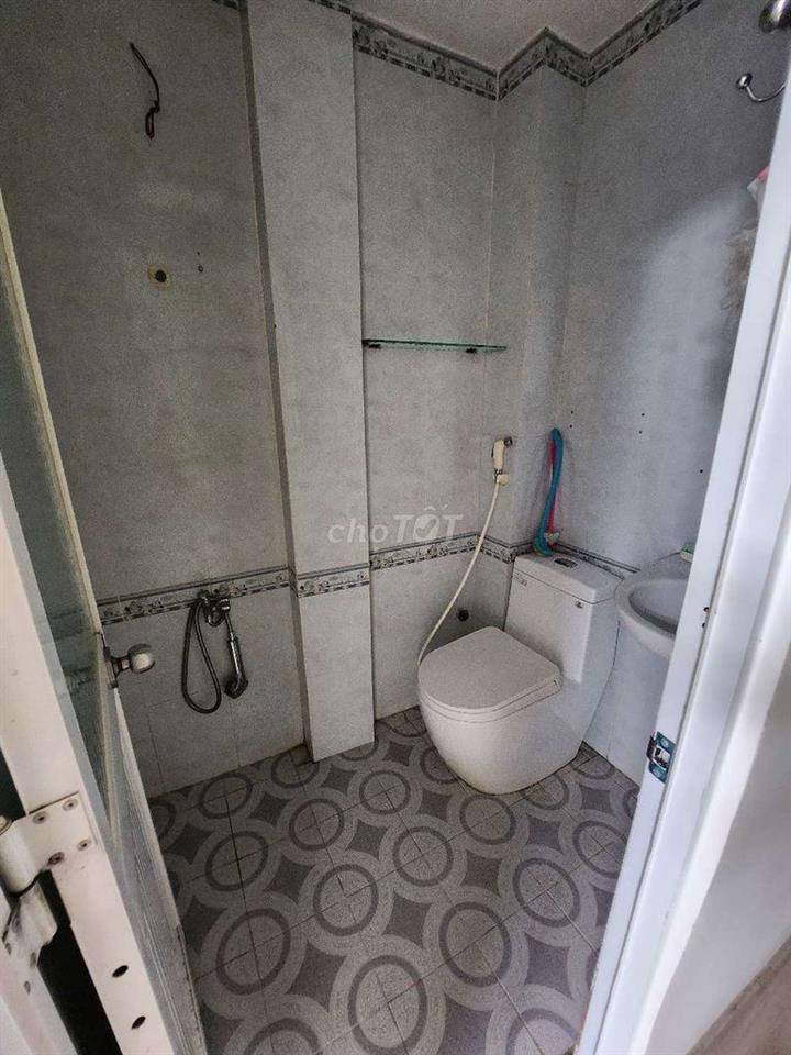 Nhà cho thuê Đình Tân Khai (2PN 2WC) sẵn máy lạnh vàn các nt cơ bản