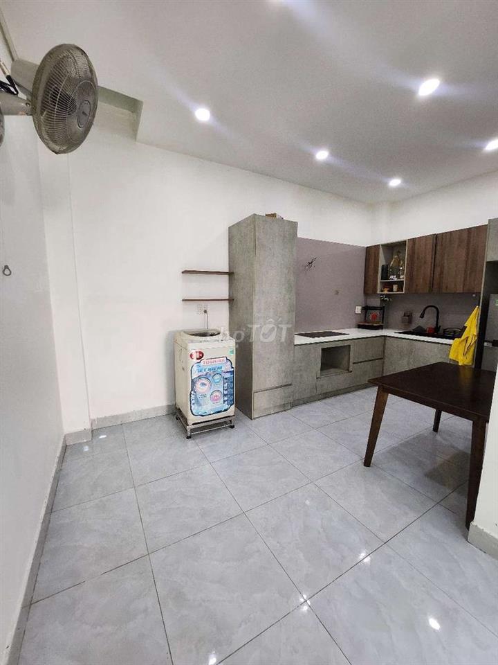 Nhà cho thuê Đình Tân Khai (2PN 2WC) sẵn máy lạnh vàn các nt cơ bản