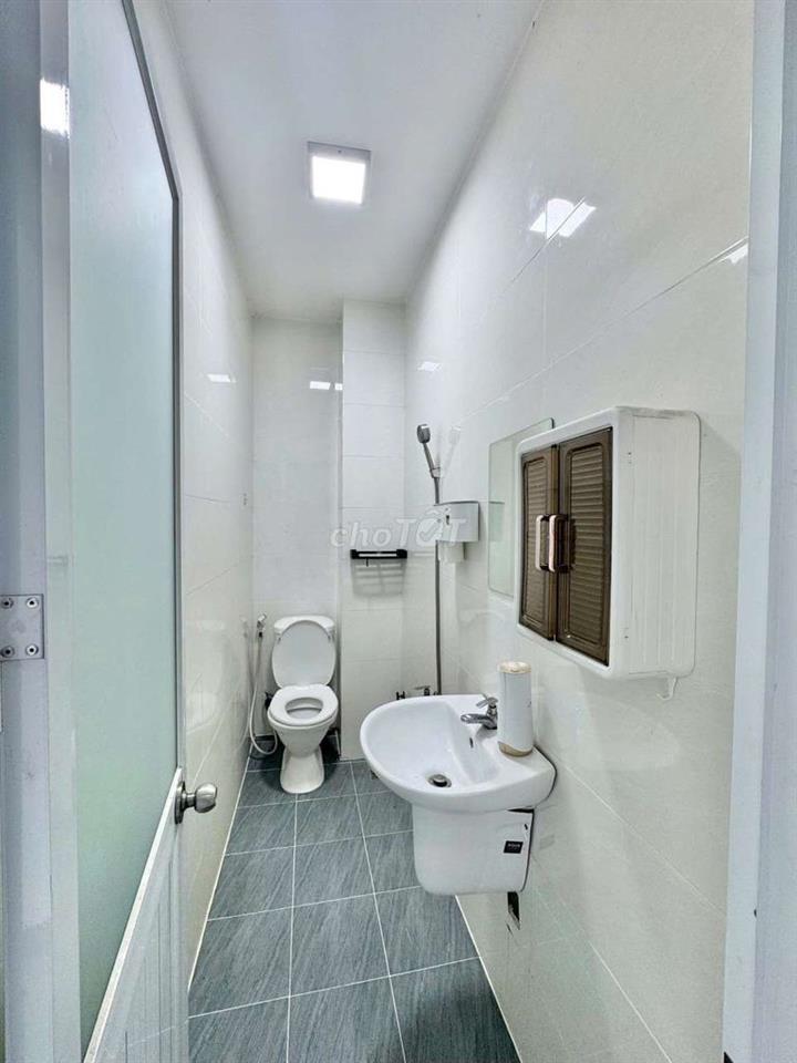 Nhà cho thuê Gò Xoài - Đs4, BT (4PN 3WC) hẻm xe hơi, nhà trống ở ngay
