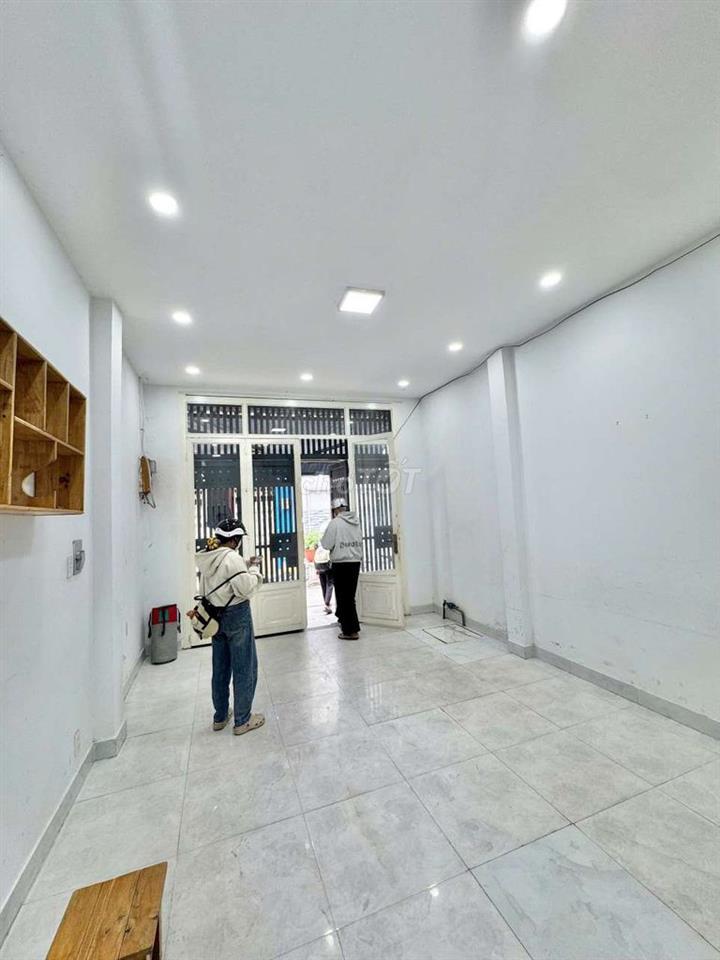 Nhà cho thuê Gò Xoài - Đs4, BT (4PN 3WC) hẻm xe hơi, nhà trống ở ngay