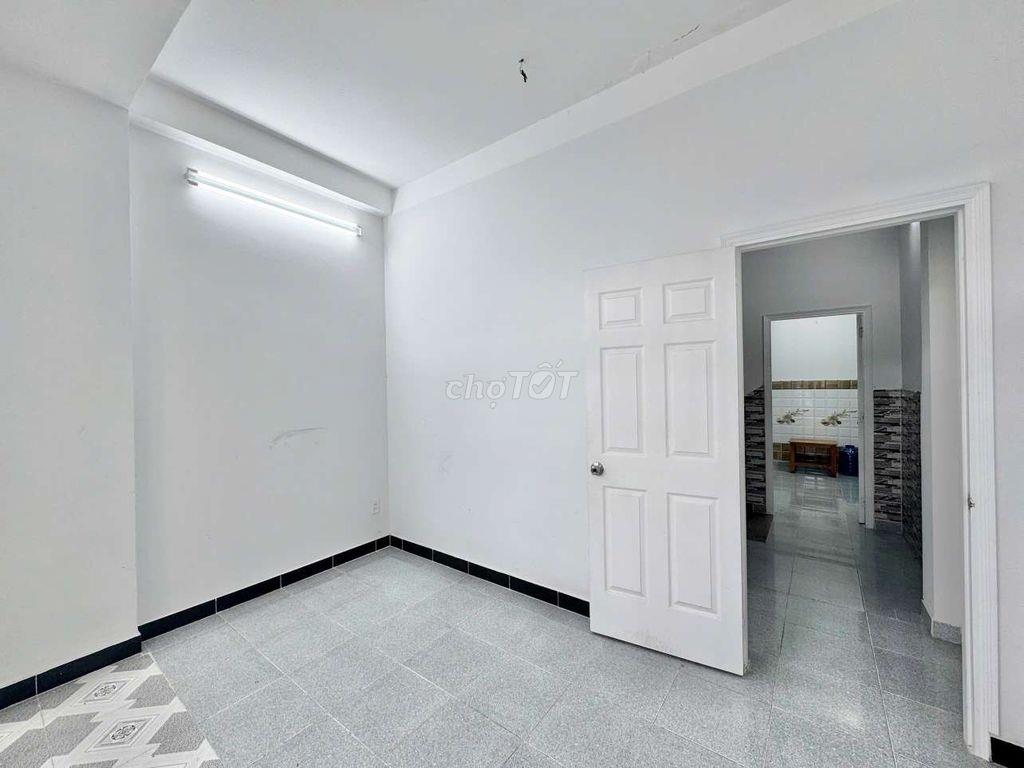 Nhà cho thuê Gò Xoài - Đs4, BT (4PN 3WC) hẻm xe hơi, nhà trống ở ngay
