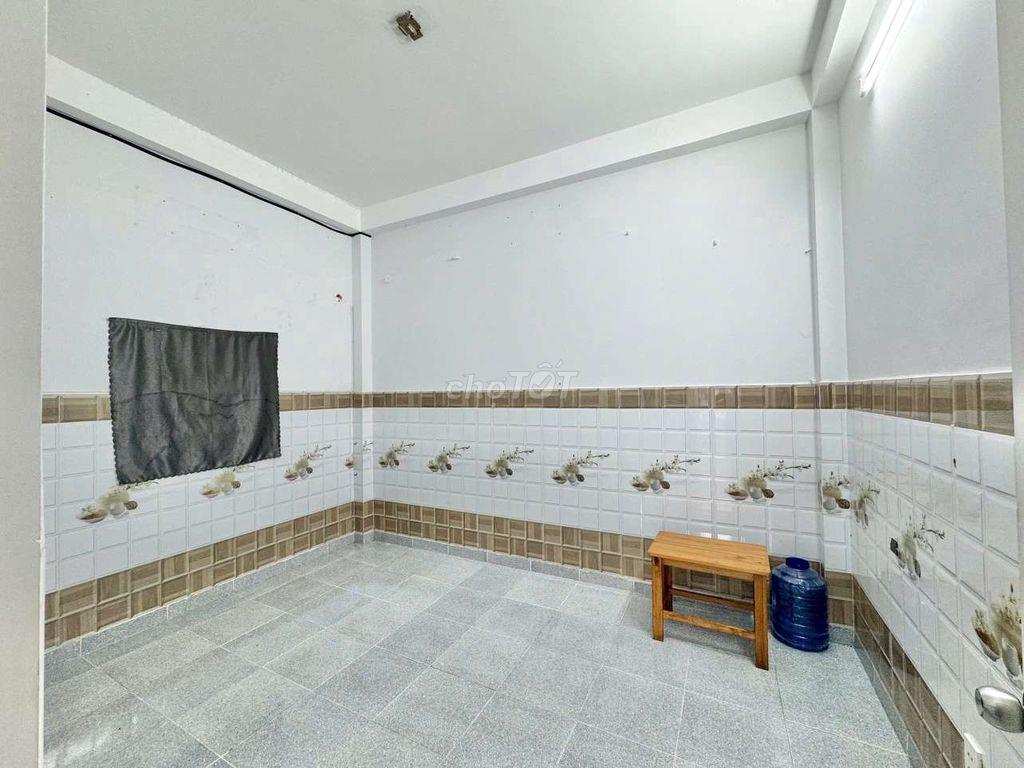Nhà cho thuê Gò Xoài - Đs4, BT (4PN 3WC) hẻm xe hơi, nhà trống ở ngay