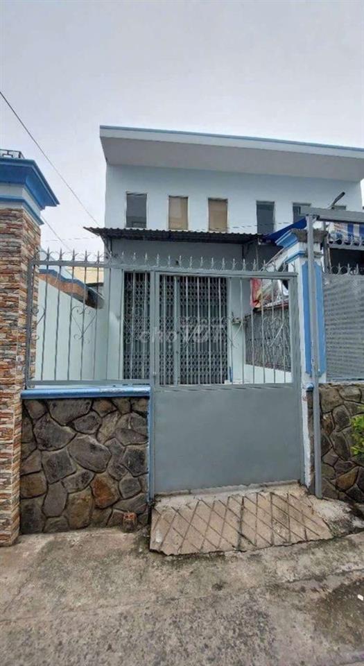 Nhà cho thuê hẻm 637 Tỉnh Lộ 10, (1 lửng 1WC) hẻm xe hơi, nhà trống