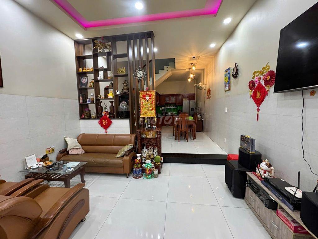 Chính Chủ bán nhà kế bên Aeon Bình Tân, ngang  6m, 4 tầng. sổ vuông
