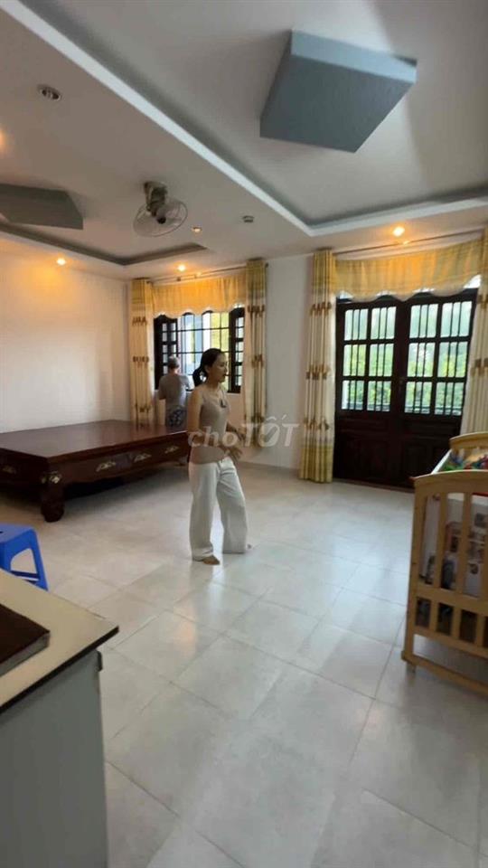Bán Gấp Nhà Mặt Tiền Đường View Công Viên 72M2-KDC Vĩnh Lộc