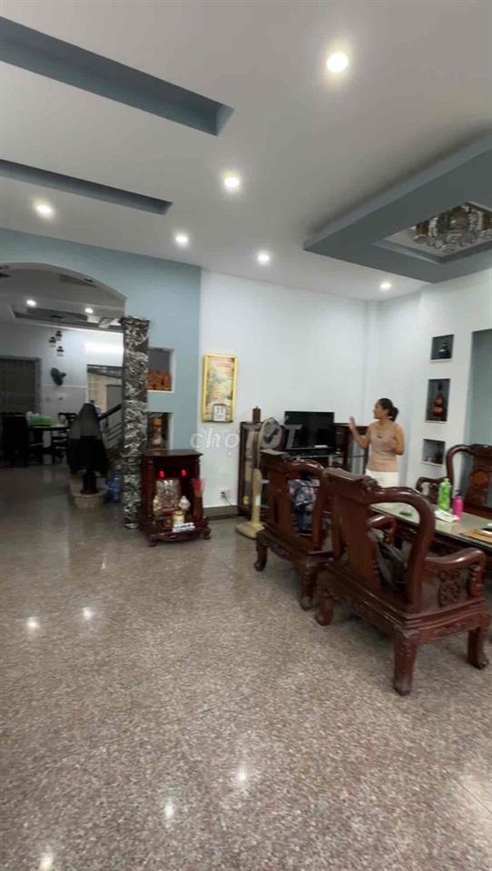 Bán Gấp Nhà Mặt Tiền Đường View Công Viên 72M2-KDC Vĩnh Lộc