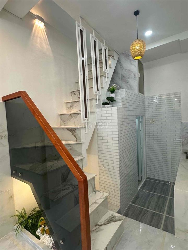 nhà 3 tầng khu tên lửa bình tân