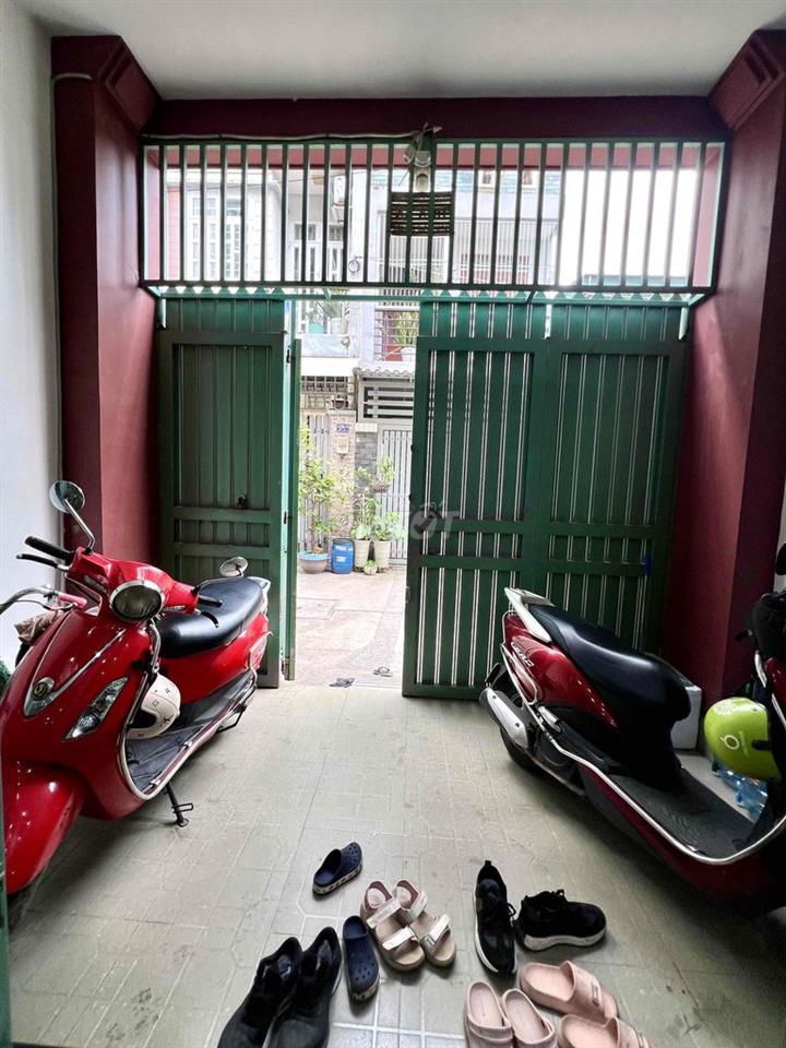 Nhà 1T 2L 3PN 3WC HXH Mã Lò Hương Lộ 2 chỉ 5.x tỷ SHR Hoàn công đủ