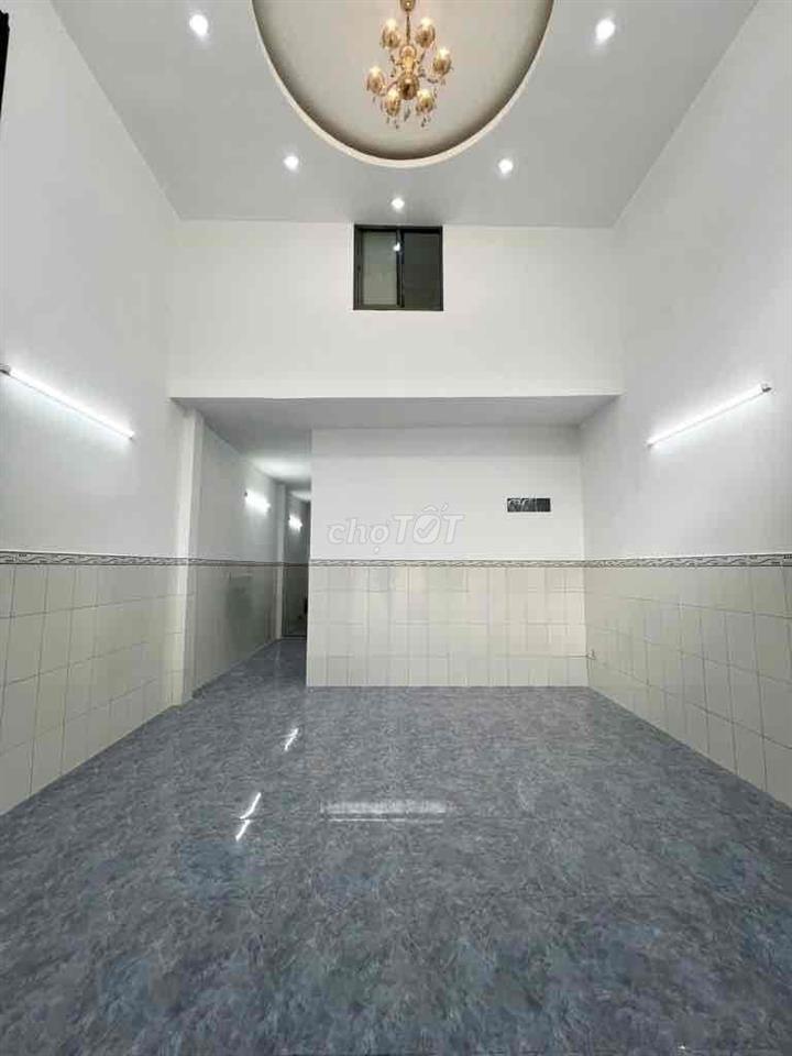 Nhà 2 Tầng 1/ Tỉnh lộ 10 dt 70,5m2 3PN 2WC chỉ 3,950 tỷ SHR
