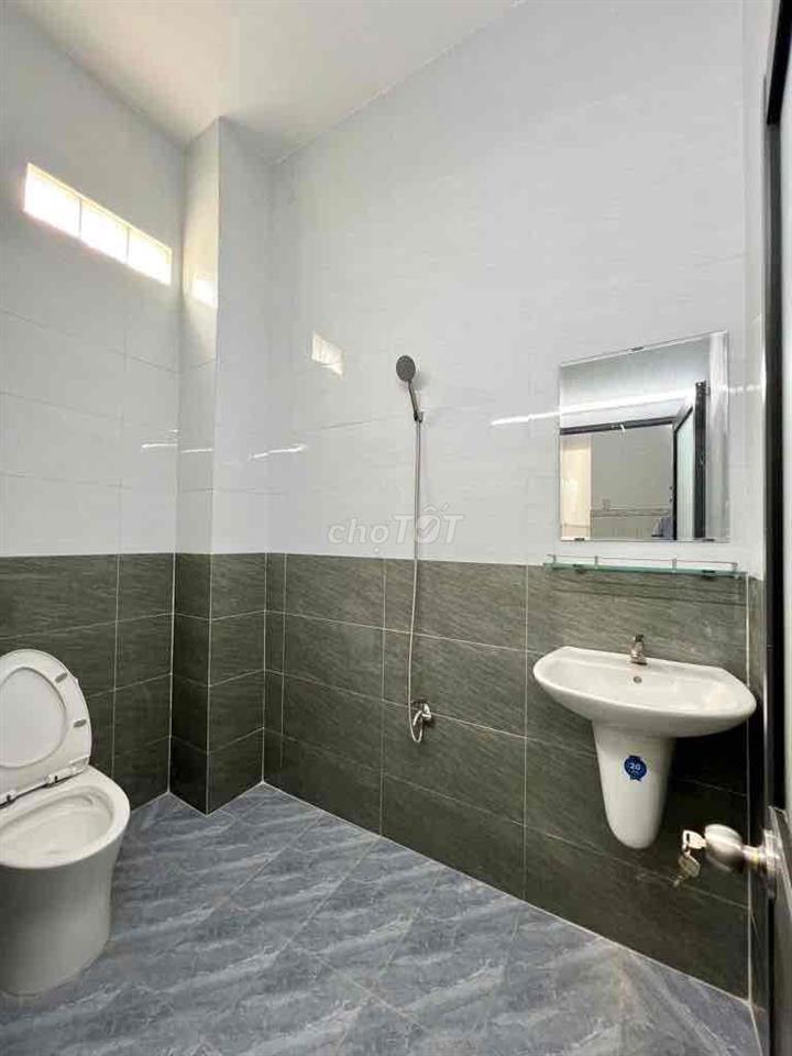 Nhà 2 Tầng 1/ Tỉnh lộ 10 dt 70,5m2 3PN 2WC chỉ 3,950 tỷ SHR