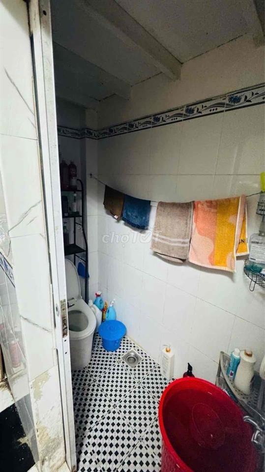 Nhà 3 tầng 1/ Bùi Viện 2PN 1WC chỉ 3.5 tỷ Bến Thành Quận 1