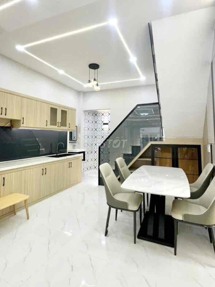 NHÀ 1 SẸT LÊ VĂN QUỚI 56m ĐƯỜNG 7M XE HƠI THÔNG CHỈ NHỈNH 5TỶ