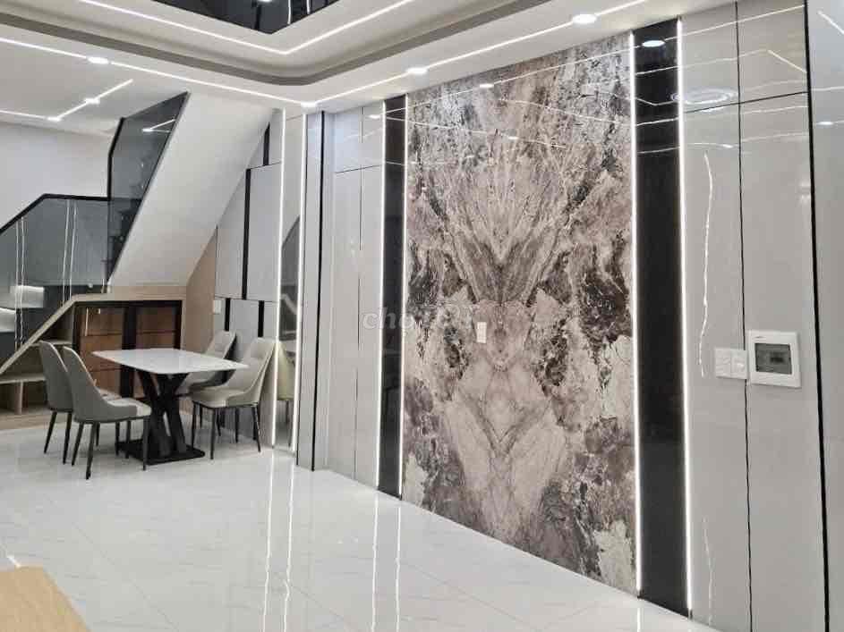 NHÀ 1 SẸT LÊ VĂN QUỚI 56m ĐƯỜNG 7M XE HƠI THÔNG CHỈ NHỈNH 5TỶ
