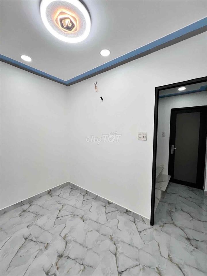 NHÀ 1 SẸT TÔ HIỆU TÂN PHÚ 28M 3TẦNG 3PN XE HƠI ĐẬU TRƯỚC NHÀ