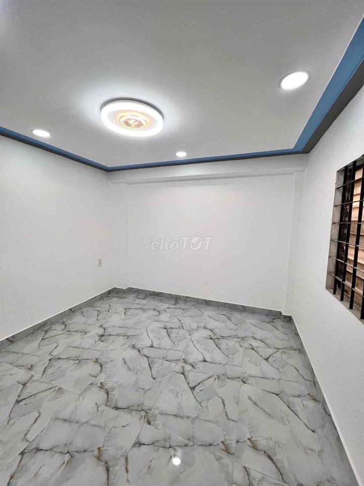 NHÀ 1 SẸT TÔ HIỆU TÂN PHÚ 28M 3TẦNG 3PN XE HƠI ĐẬU TRƯỚC NHÀ