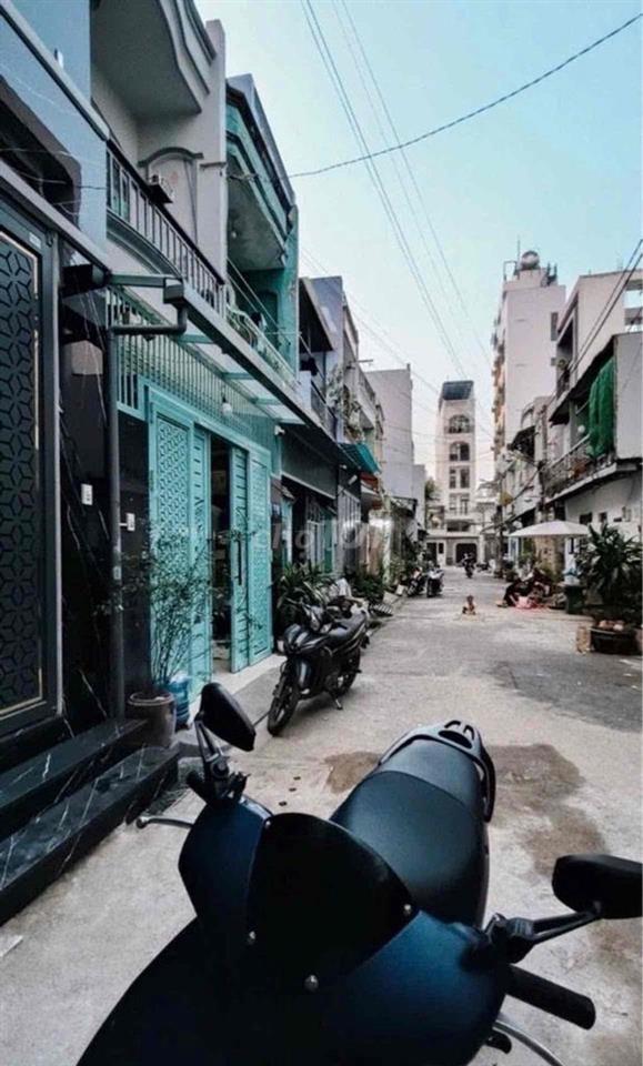Bán nhà Tân Phú 4,3m x 18m,4PN,Hẻm Xe Hơi thông,nhà mới đẹp,Nhỉnh 8tỷ