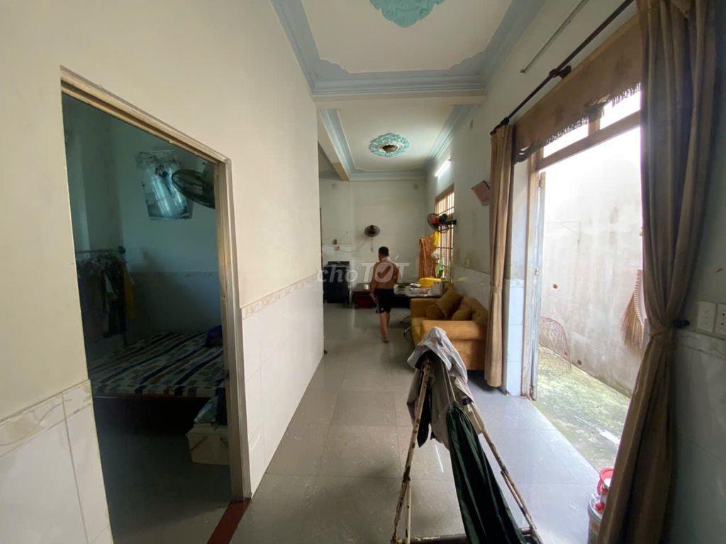 Nhà Chính Chủ
