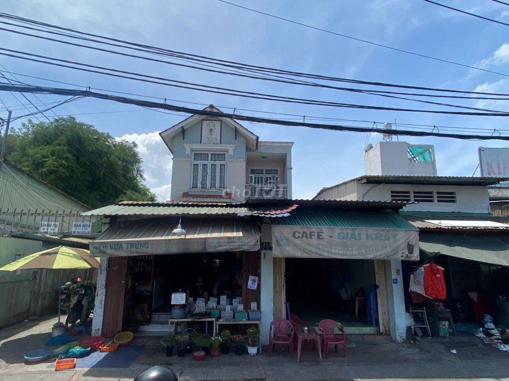 Nhà Chính Chủ