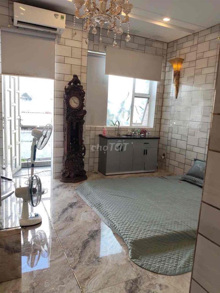 Bán nhà 1sẹc đường 18b, hẻm 8m thông Gò xoài, sổ Hồng, pháp lý chuẩn