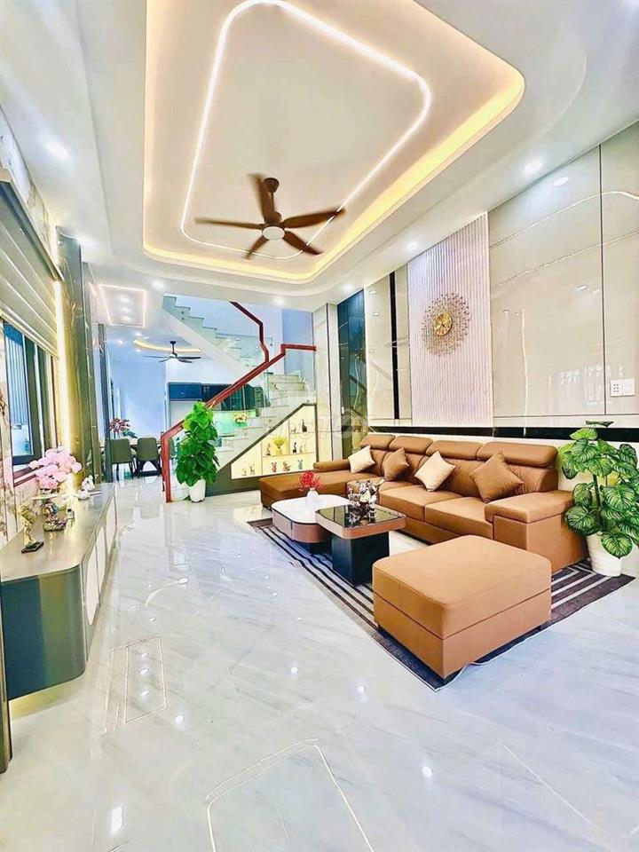 Nhà Góc 2 Mặt Tiền Hẻm Xe Hơi Gần Khu Tên Lửa 5X20