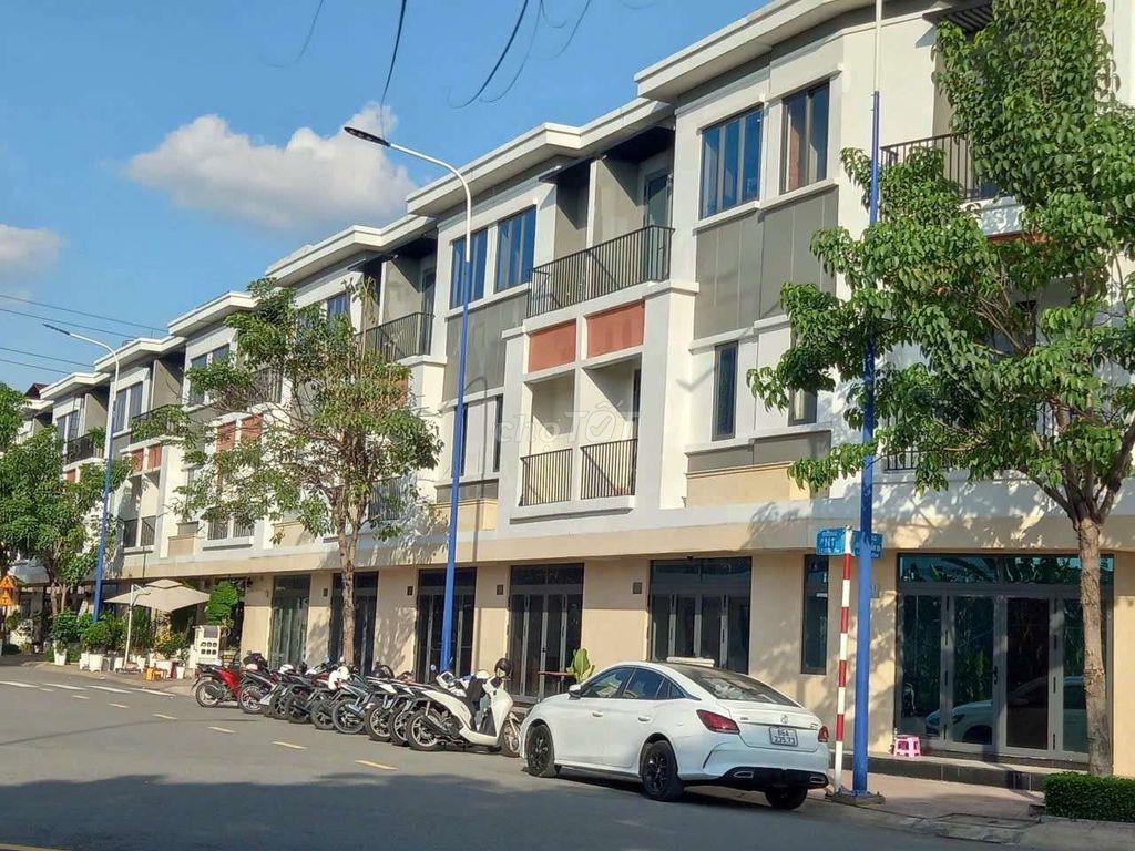 Bán Nhà Đẹp Full Nội Thất Khu Bình Chuẩn