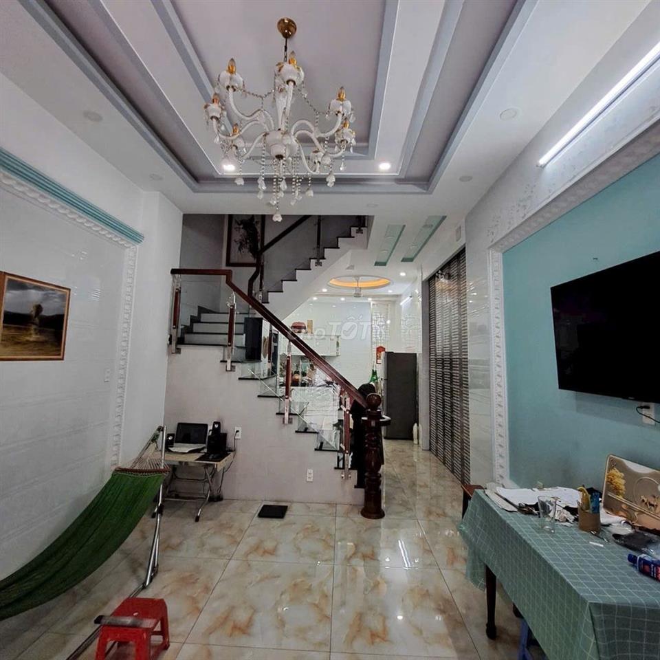 Bán nhà riêng tại Bình Hưng Hòa B, 5,7 tỷ, 59m2, 4PN, 5WC đẹp xuất sắc