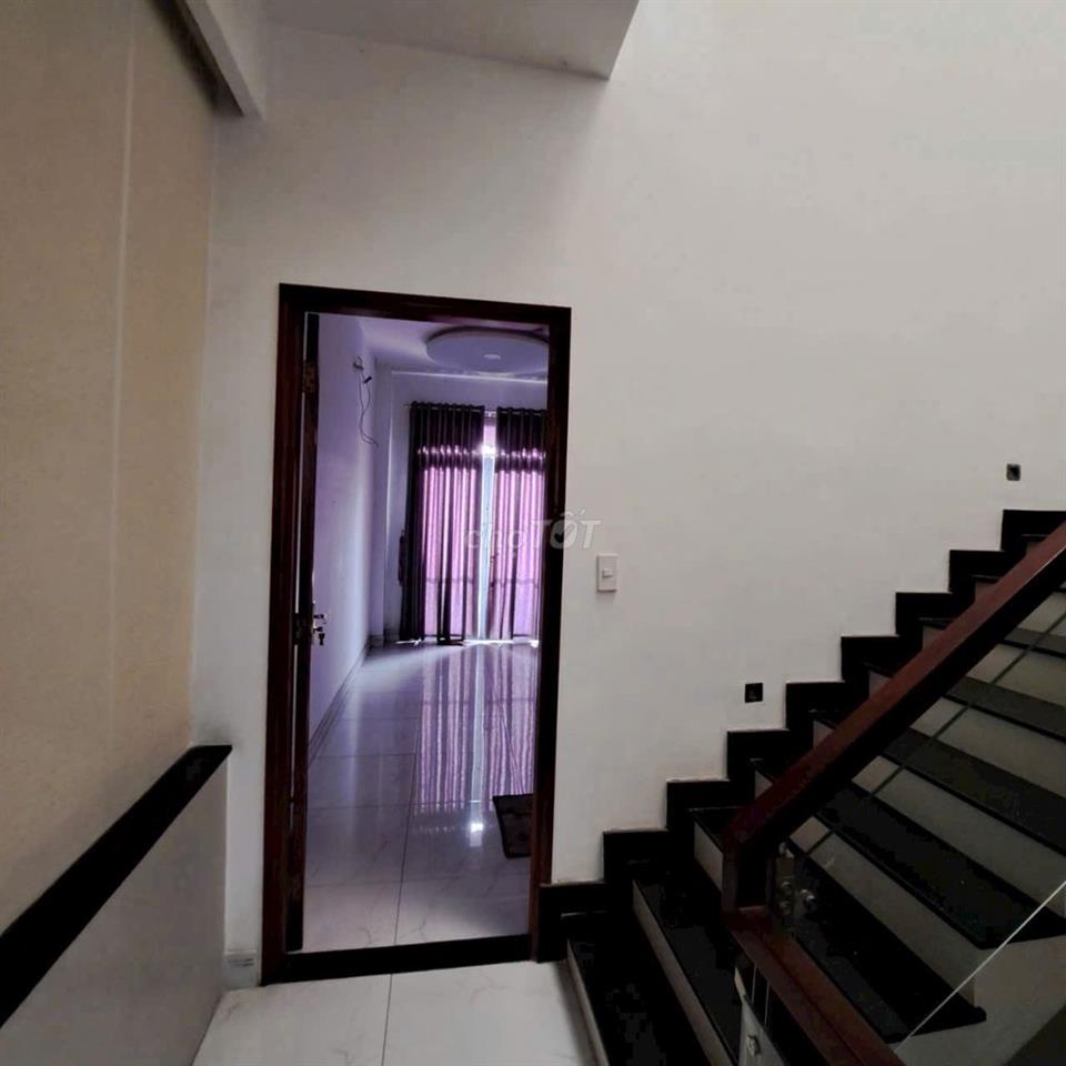 Bán nhà riêng tại Bình Hưng Hòa B, 5,7 tỷ, 59m2, 4PN, 5WC đẹp xuất sắc