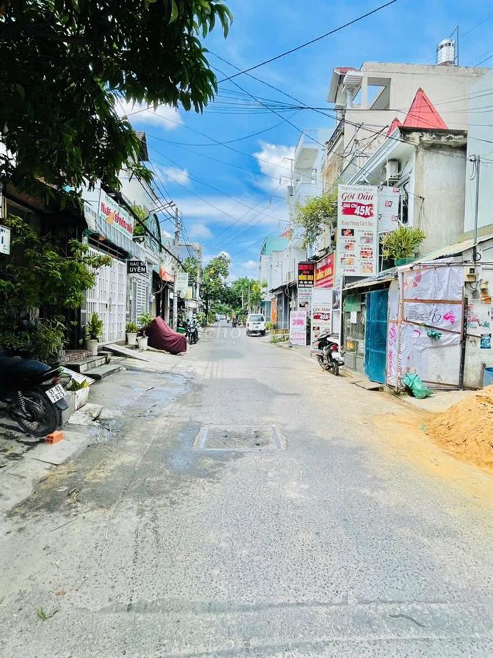 NHÀ MỚI 5 TẦNG CÓ THANG MÁY