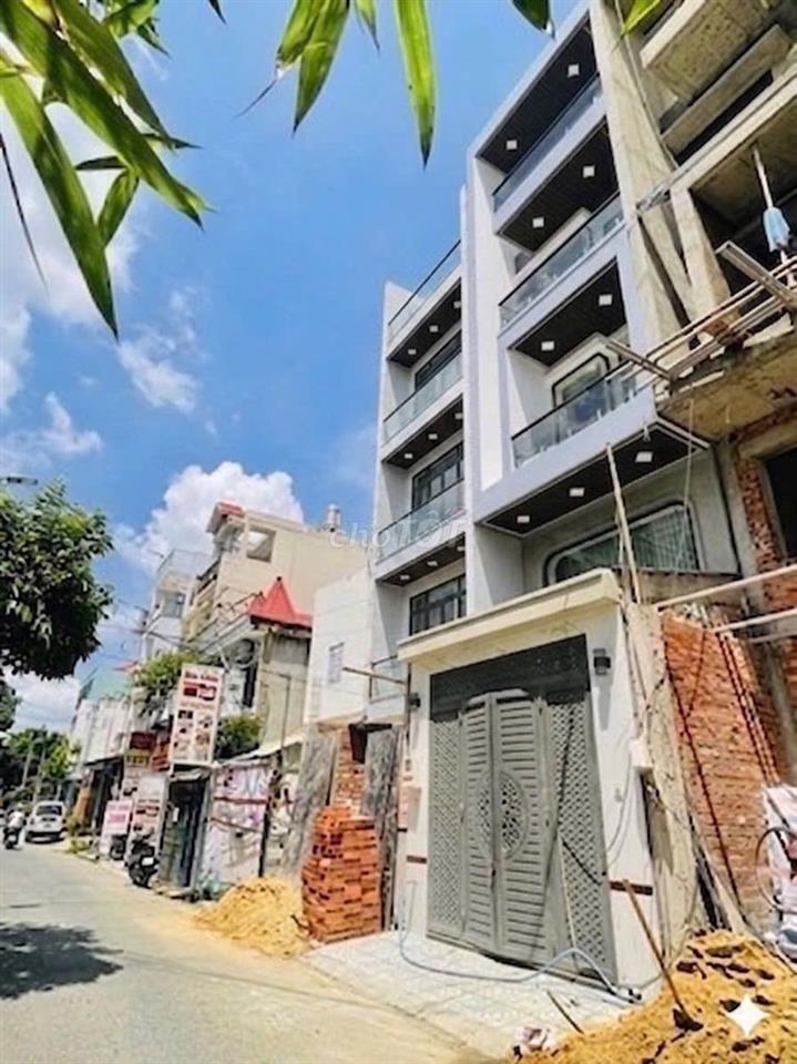 NHÀ MỚI 5 TẦNG CÓ THANG MÁY