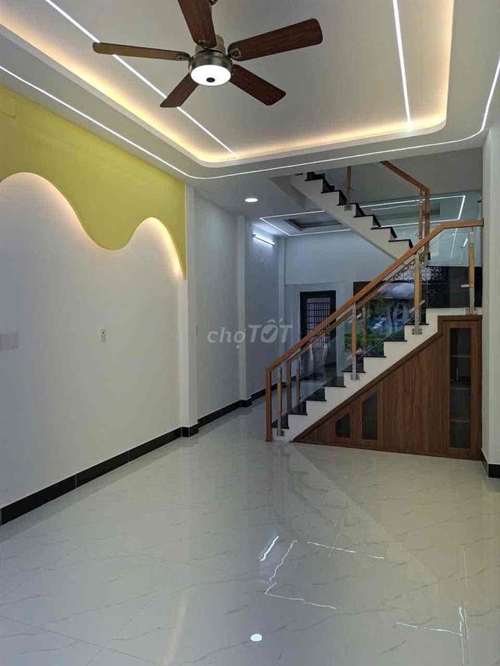 Bán nhà Liên Khu 4-5, 3 tấm , hẻm 7m giá 4tỷ950 Tl
