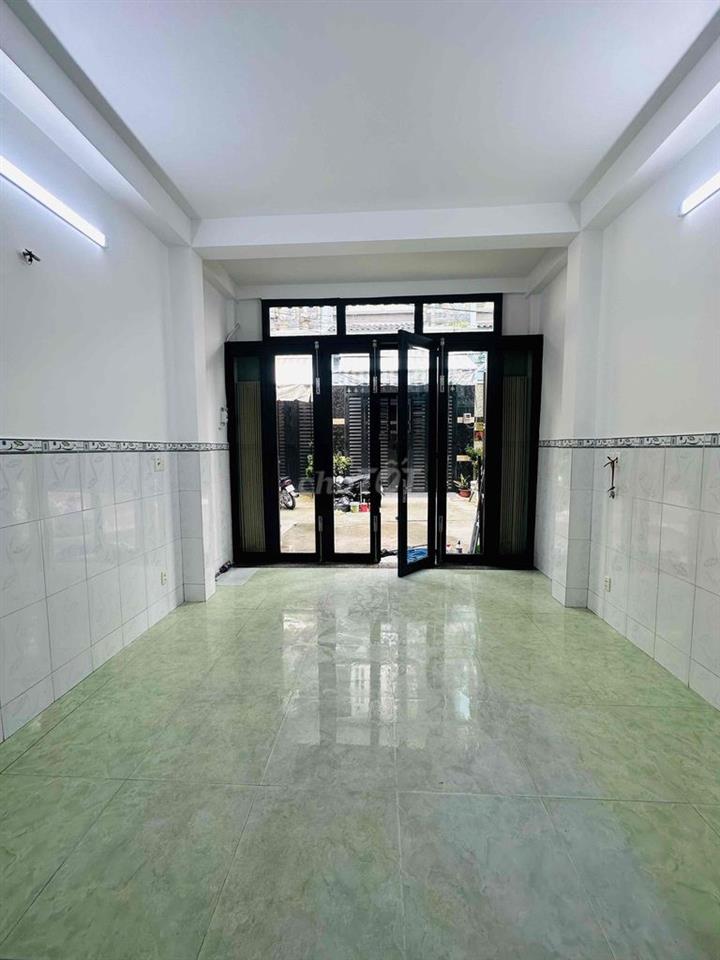 Bán Nhà 2/ Liên khu 5-6, 40m2 - 2 lầu- 3PN- 3WC - 1 ST , hẻm 6m ô tô