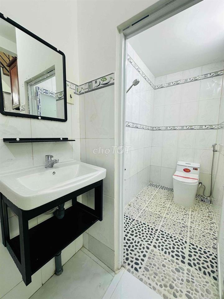 Bán Nhà 2/ Liên khu 5-6, 40m2 - 2 lầu- 3PN- 3WC - 1 ST , hẻm 6m ô tô