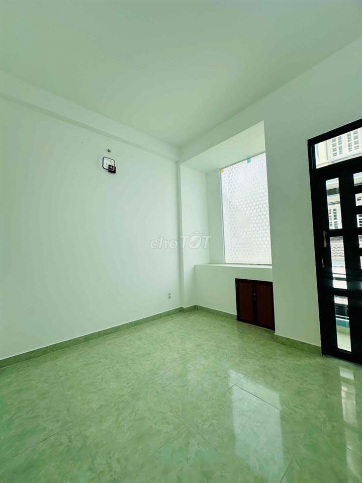 Bán Nhà 2/ Liên khu 5-6, 40m2 - 2 lầu- 3PN- 3WC - 1 ST , hẻm 6m ô tô