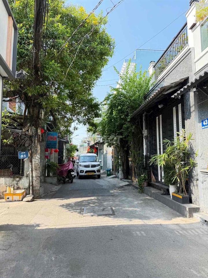 gia đình đang vay 1 tỉ. đang cần bán căn nhà 60m2