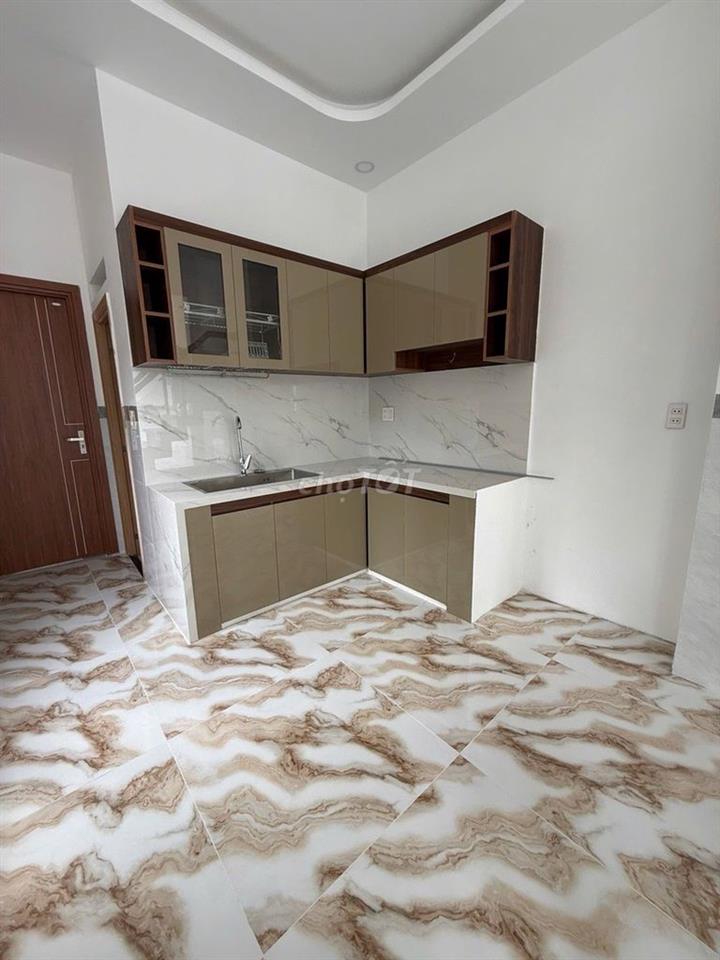 Nhà xây mới 100% Giáp Quận Tân Phú - 3 phòng ngủ - 4m x 18m - Giá rẻ-