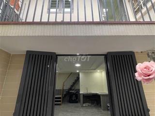 nhà đẹp chủ gấp bán - sát bên quận 6 - DTSD 60m² - Hẻm xe hơi