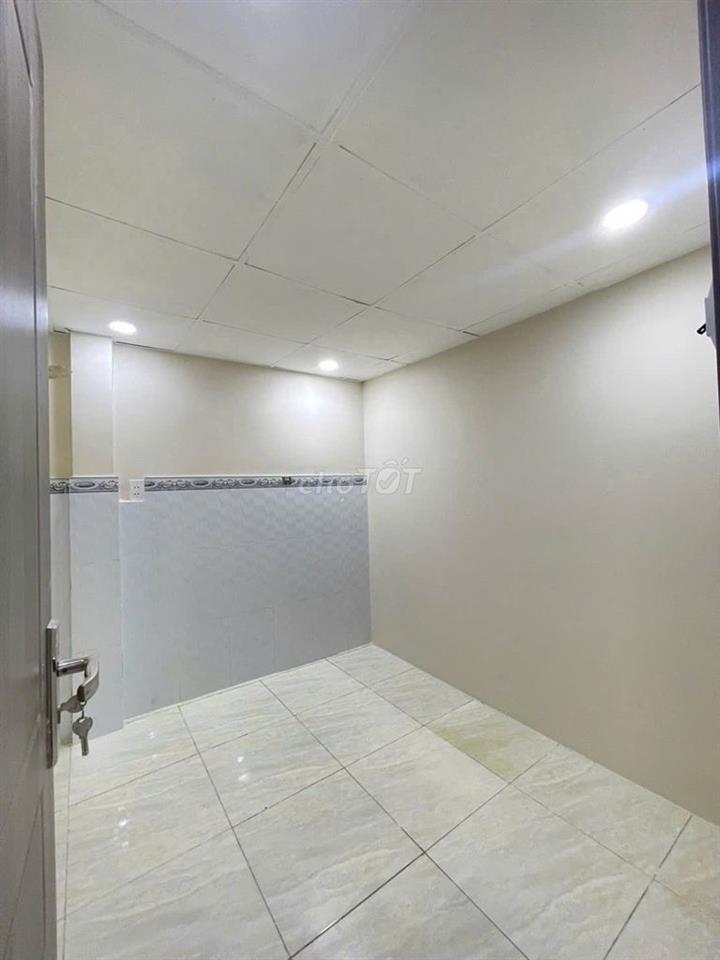 nhà đẹp chủ gấp bán - sát bên quận 6 - DTSD 60m² - Hẻm xe hơi