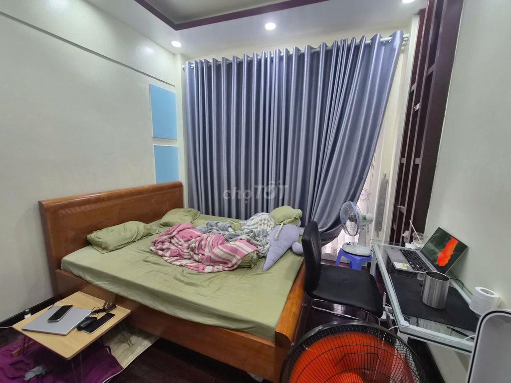 Nhỉnh 6 tỷ hơn - nhà hẻm xe tải thông - 5 tầng BTCT - Chủ gấp bán