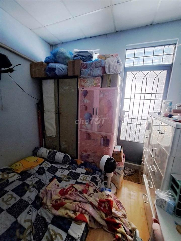Nhà giá rẻ chủ bán gấp - Nhỉnh 2 tỷ - Sổ hồng riêng ko quy hoạch