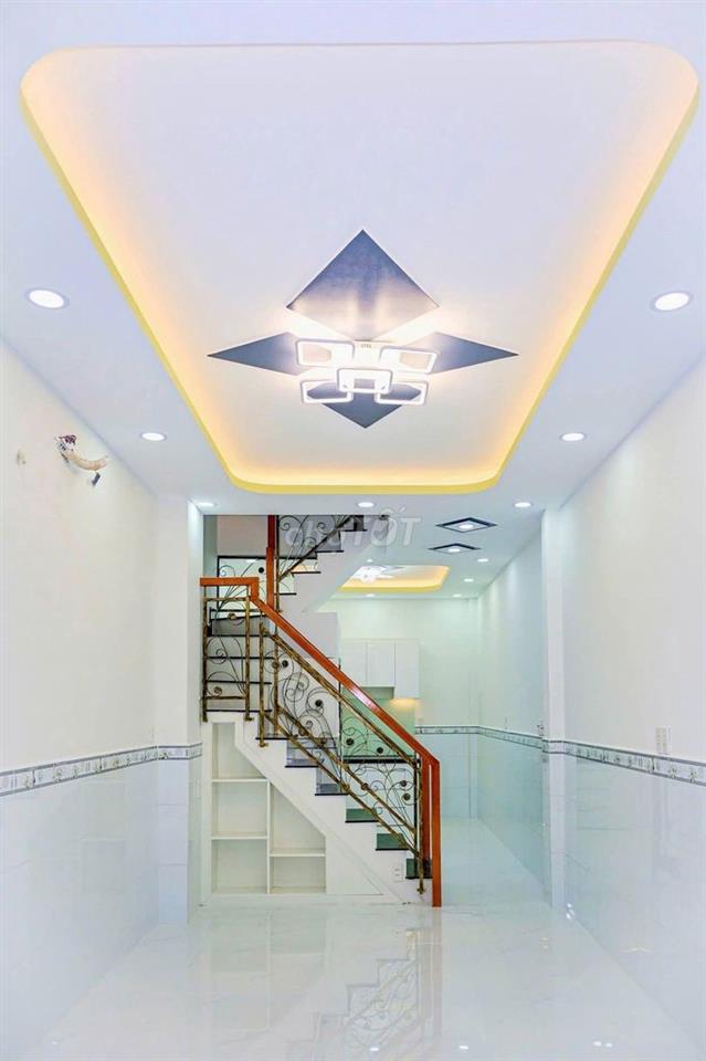 nhà đẹp chủ bán gấp - nhỉnh 3 tỷ - DTSD 60m² - sổ hồng riêng ko QH LG