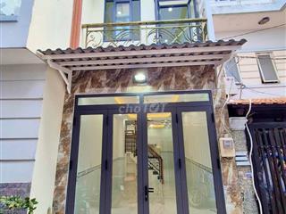 nhà đẹp chủ bán gấp - nhỉnh 3 tỷ - DTSD 60m² - sổ hồng riêng ko QH LG